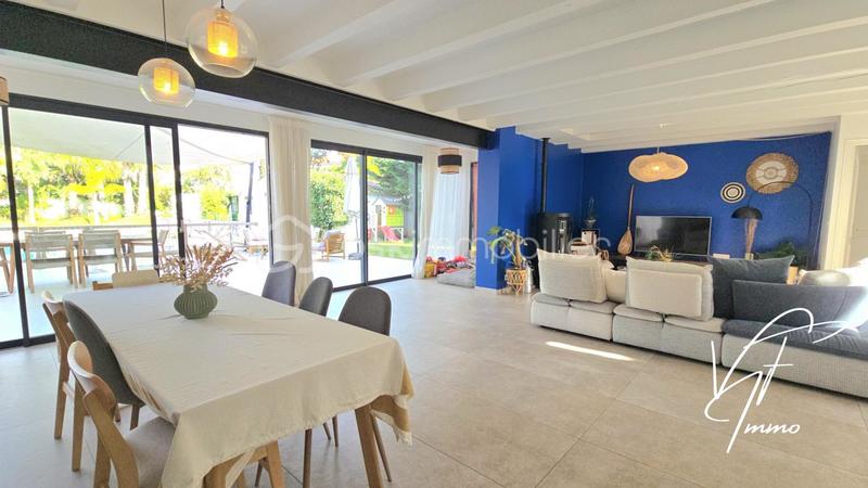 Villa - 201 m² - 7 pièces