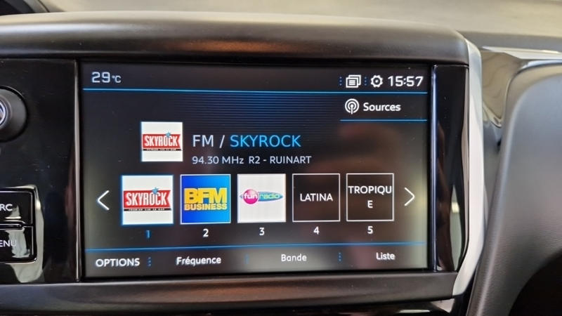 Peugeot 208 affaire Puretech 82 s&amp;amp;S Premium Pack