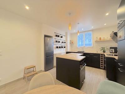 Appartement - 75 m² - 3 pièces