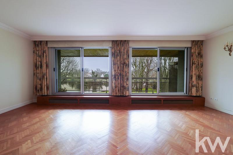 Appartement - 106 m² - 4 pièces