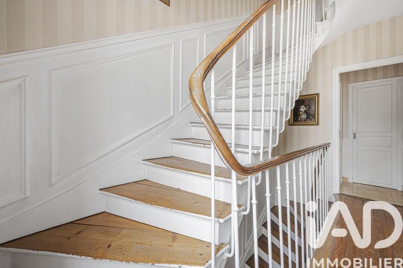 Maison - 91 m² - 7 pièces