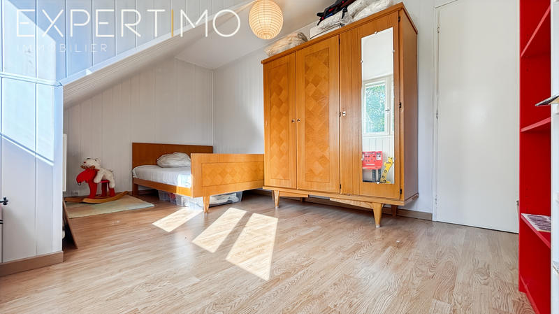 Maison - 131 m² - 8 pièces