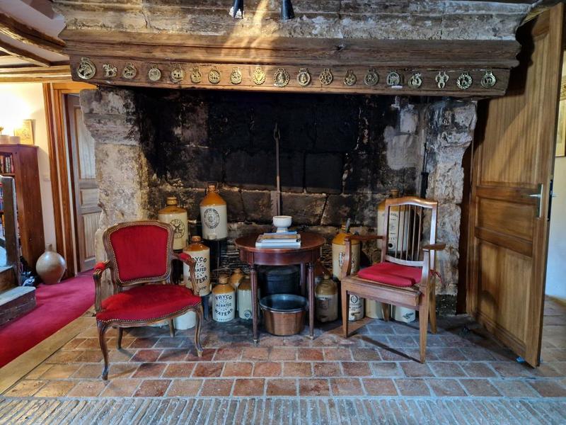 Maison ancienne - 208 m² - 8 pièces