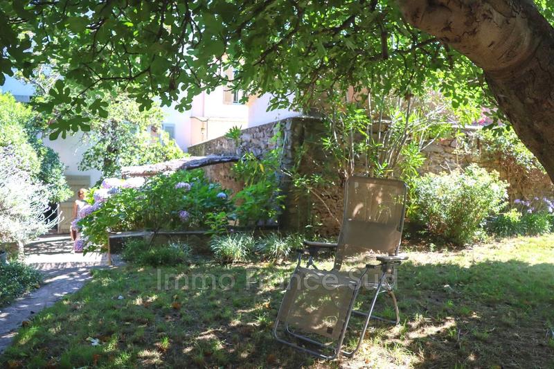 Maison - 180 m² - 5 pièces