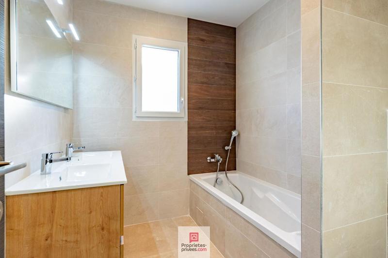 Maison - 102 m² - 4 pièces