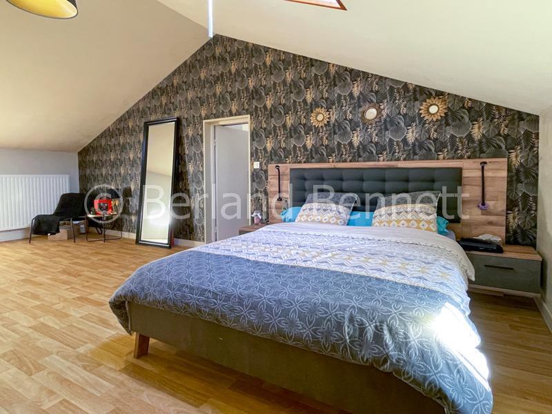 Maison en pierre - 215 m² - 7 pièces