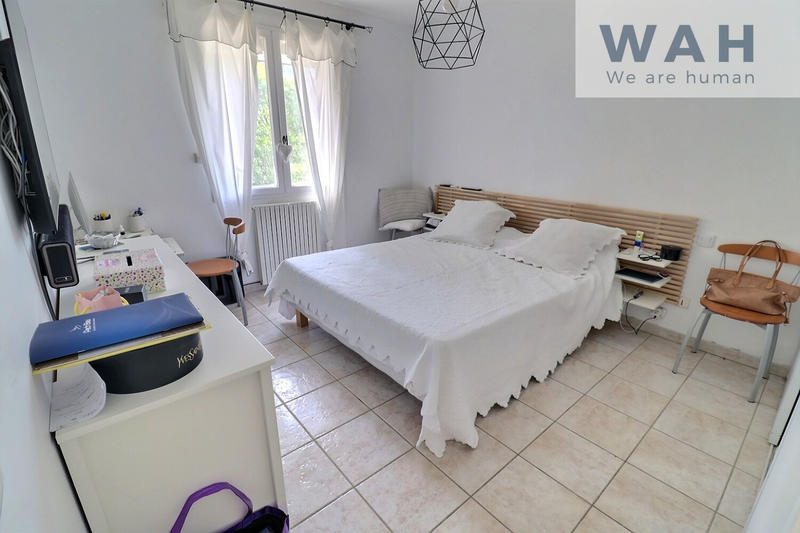 Villa - 167 m² - 6 pièces