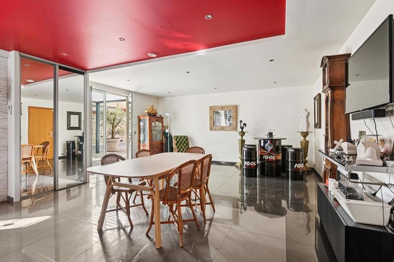 Appartement - 178 m² - 5 pièces