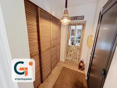 Maison - 240 m² - 7 pièces