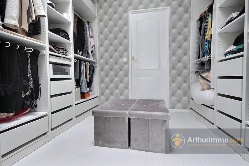 Maison - 257 m² - 6 pièces