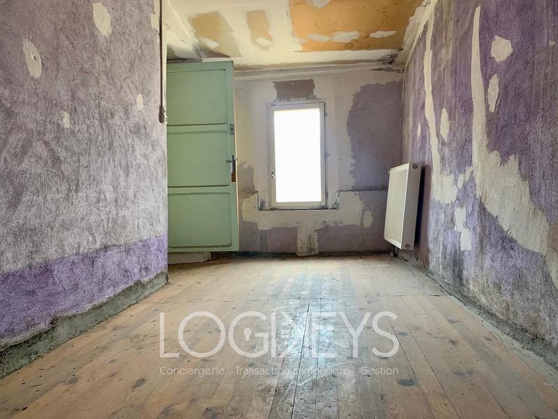 Maison ancienne - 230 m² - 6 pièces