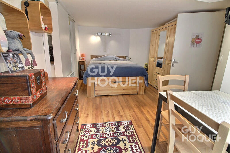 Maison - 180 m² - 7 pièces