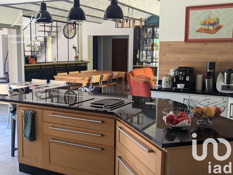 Maison - 350 m² - 15 pièces