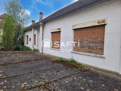 Maison - 232 m² - 10 pièces