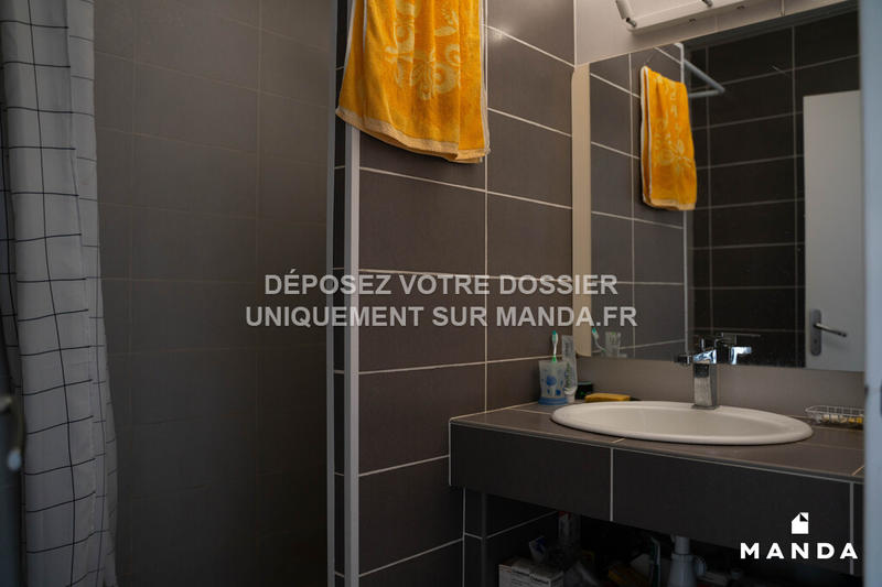 Chambre - 10 m² - 5 pièces