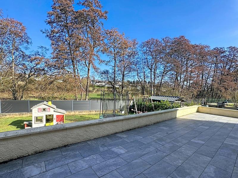 Maison - 95 m² - 5 pièces