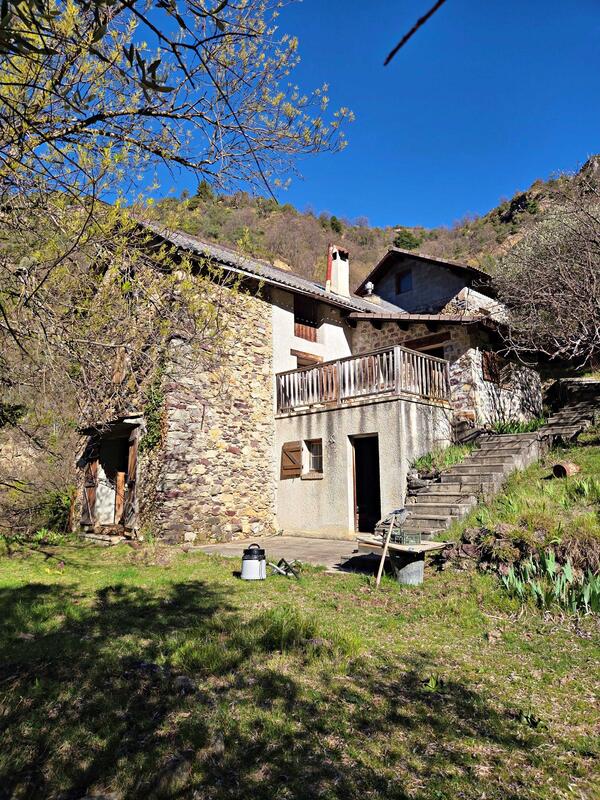 Maison ancienne - 94 m² - 4 pièces