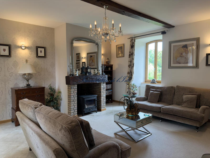 Maison - 295 m² - 8 pièces