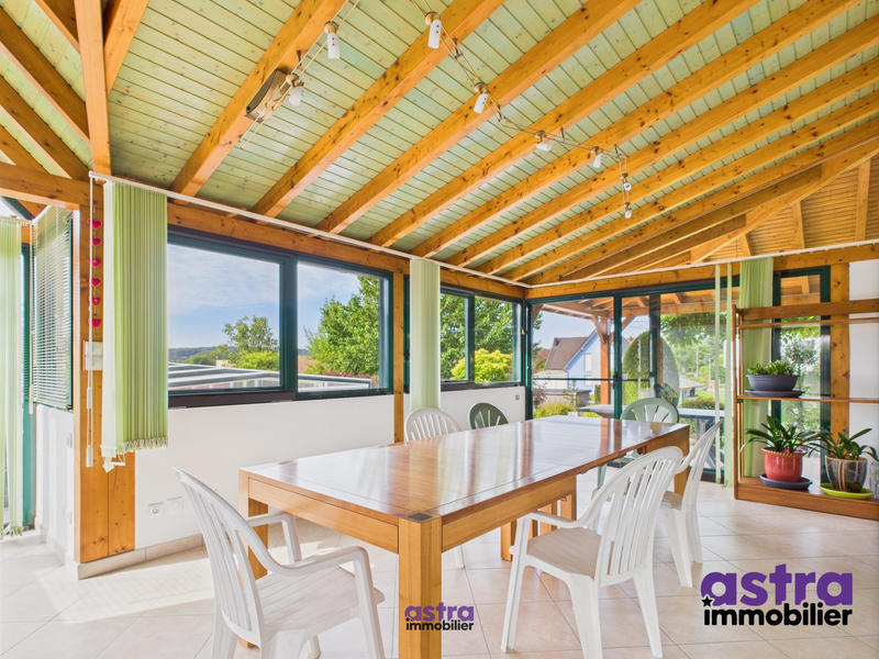 Maison - 152 m² - 6 pièces