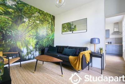 Chambre - 10 m² - 1 pièce