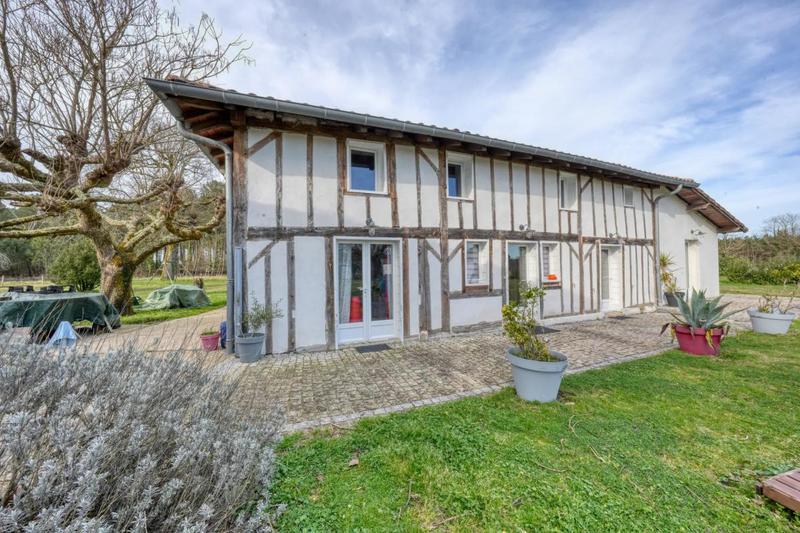 Maison - 131 m² - 12 pièces