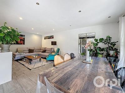 Appartement - 86 m² - 3 pièces