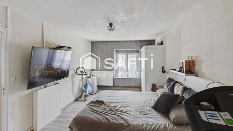 Local commercial - 189 m² - 16 pièces