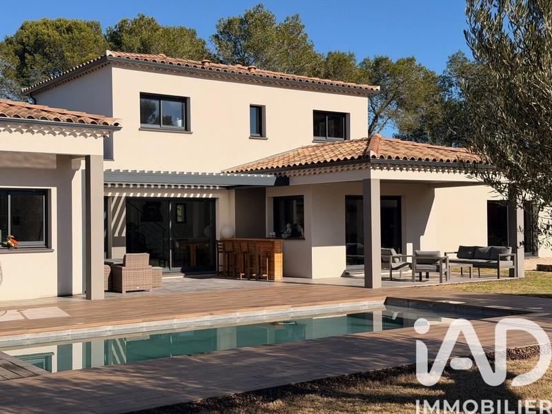 Maison de maîtres - 230 m² - 5 pièces