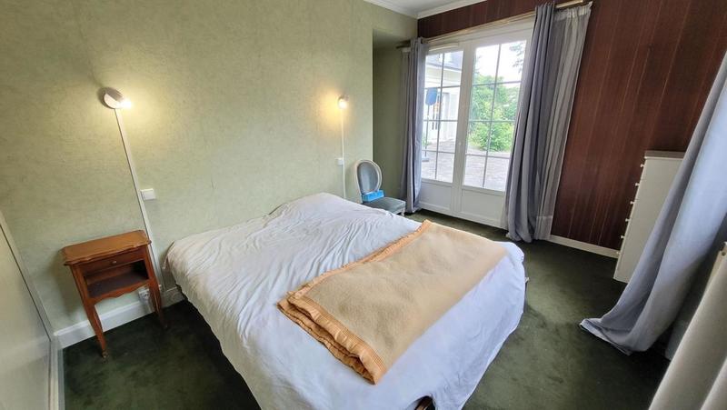 Maison - 220 m² - 6 pièces