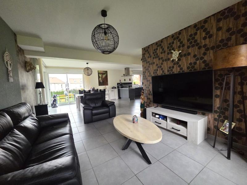 Pavillon - 126 m² - 7 pièces