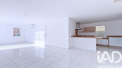 Maison - 128 m² - 5 pièces