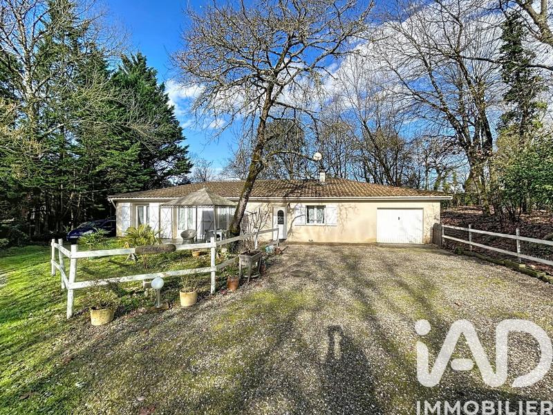 Maison - 465 m² - 15 pièces