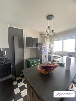 Appartement - 81 m² - 4 pièces