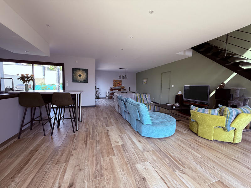 Maison - 145 m² - 5 pièces