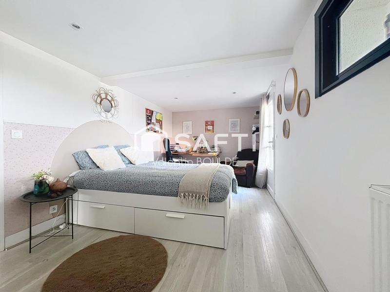 Maison - 182 m² - 7 pièces