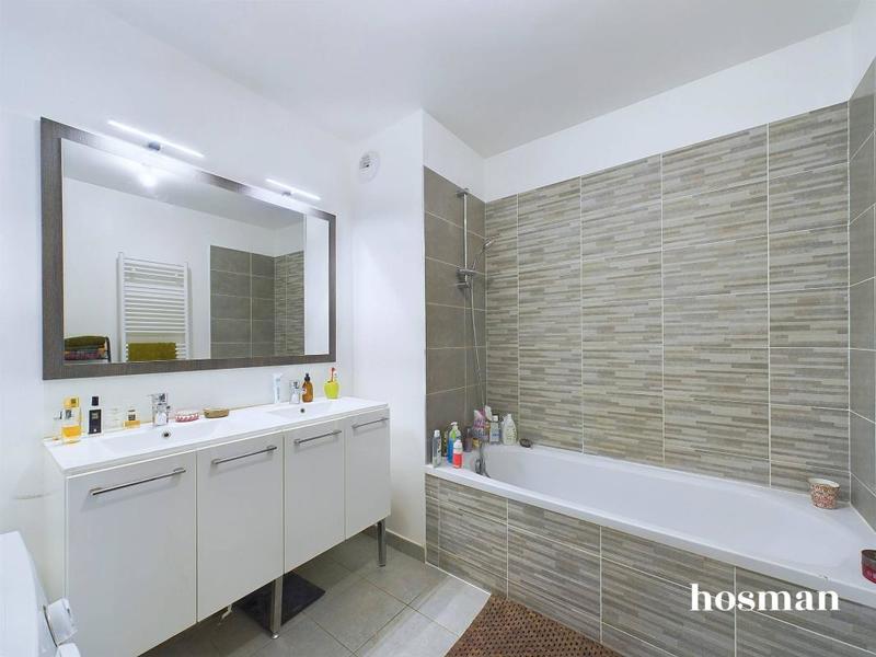 Appartement - 80 m² - 4 pièces