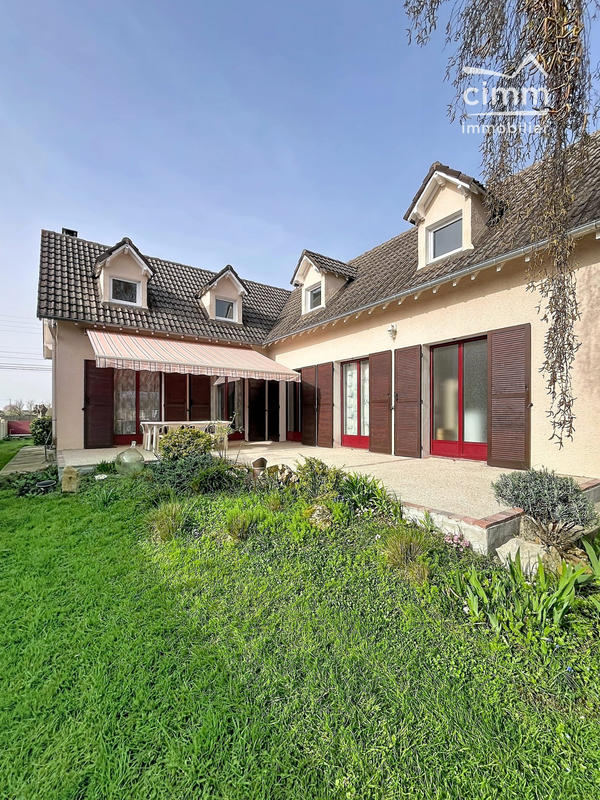 Maison - 177 m² - 6 pièces