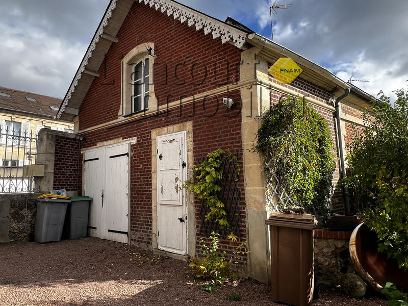 Maison - 155 m² - 8 pièces