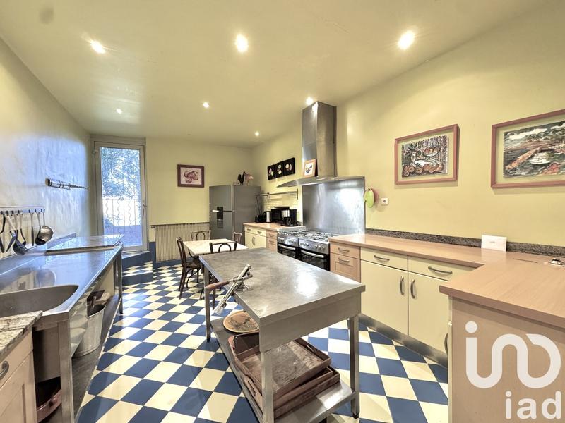 Maison - 400 m² - 10 pièces