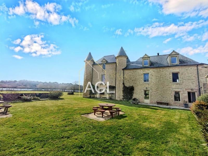 Propriété - 360 m² - 11 pièces