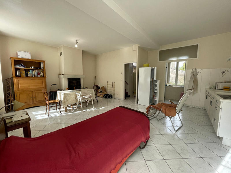 Maison - 317 m² - 13 pièces