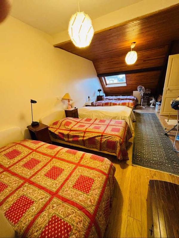 Maison - 166 m² - 7 pièces