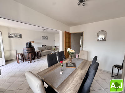 Maison - 105 m² - 5 pièces