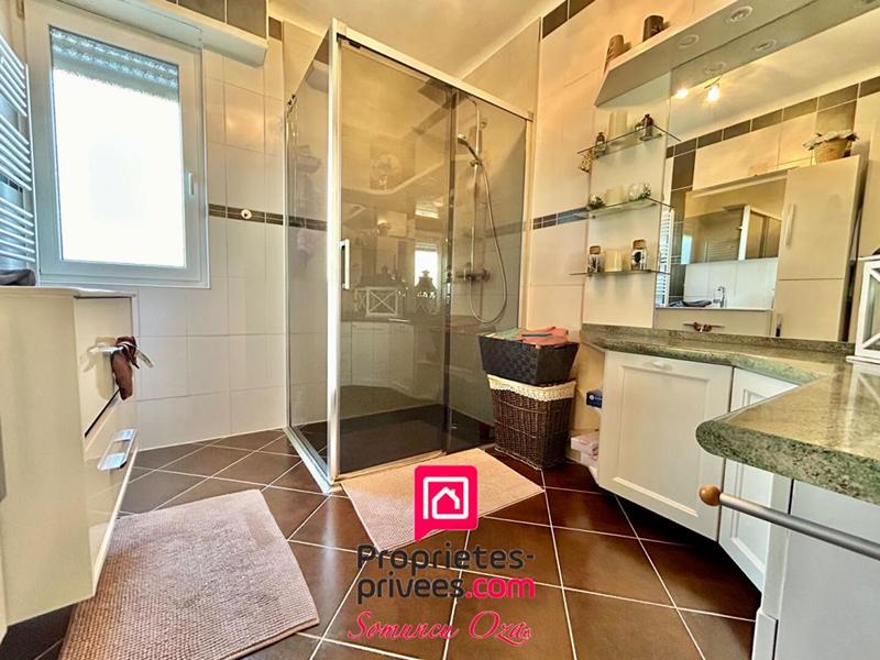 Maison - 192 m² - 7 pièces