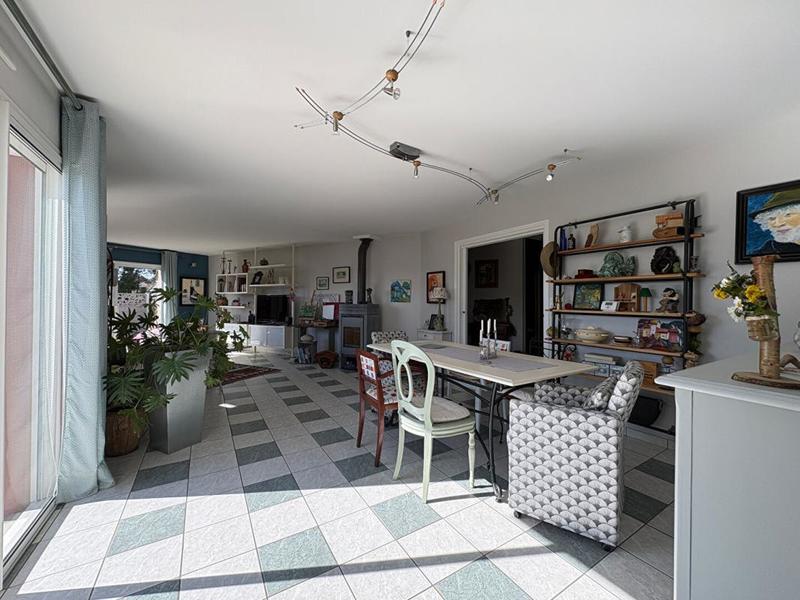 Maison - 175 m² - 7 pièces