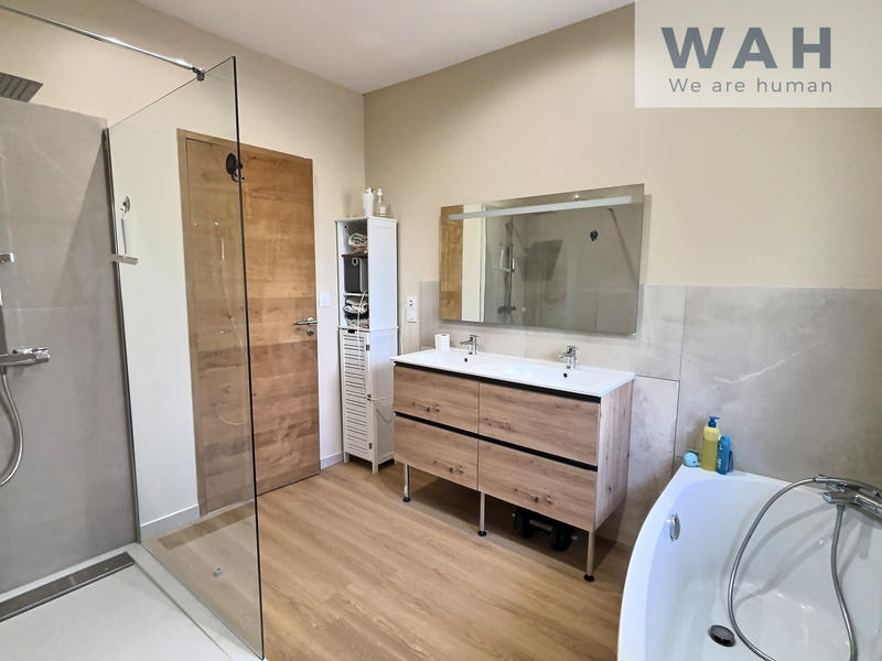 Propriété - 133 m² - 6 pièces