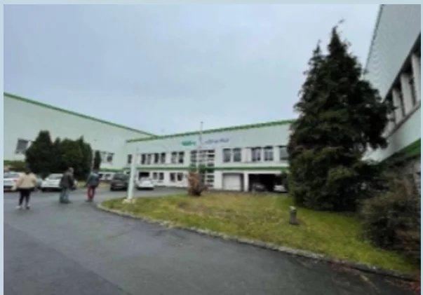 Entrepôt - 26 000 m² - 10 pièces