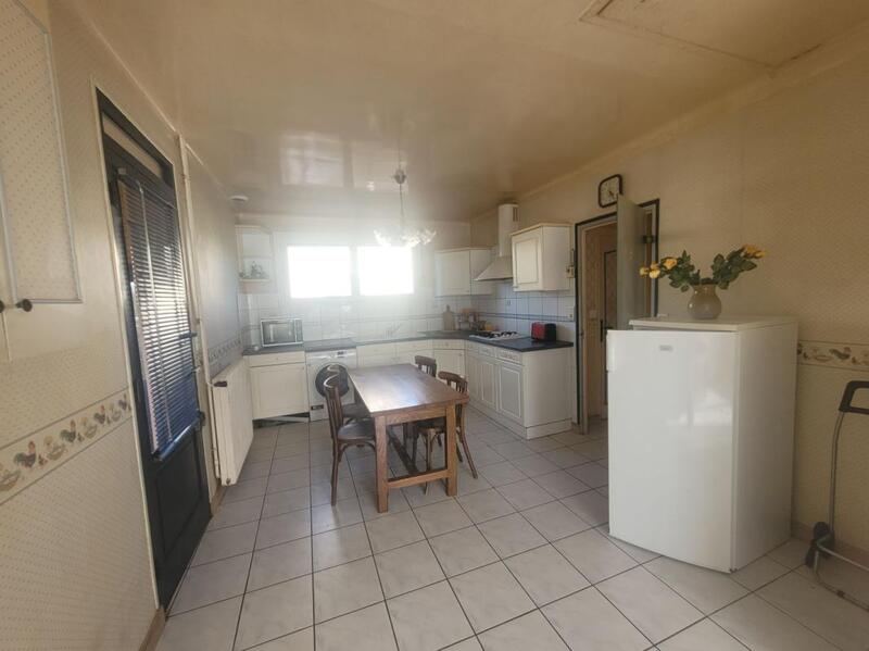 Maison - 95 m² - 5 pièces