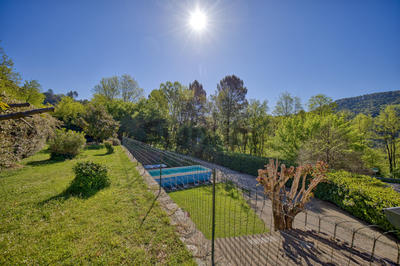 Maison - 250 m² - 10 pièces