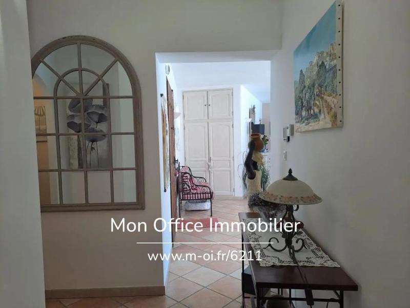 Propriété - 260 m² - 8 pièces